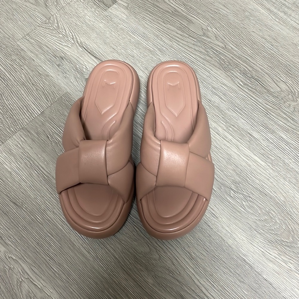 Platform sandals